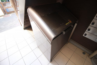 【その他共用部分】 | ロイヤルオーディン梅南 | ゴミステーション