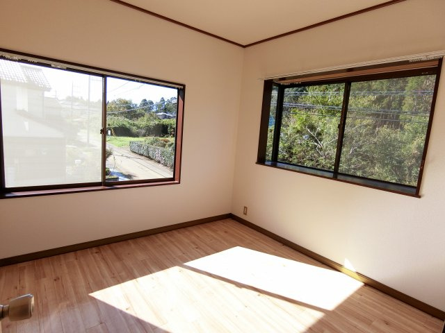 山武市戸建ての洋室