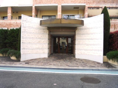 【エントランス】 | パレ・シェール千里山西 | エントランス★