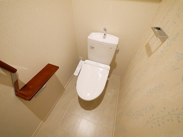 シャーメゾンレジデンス学園北のトイレ|コンパクトで使いやすいトイレです