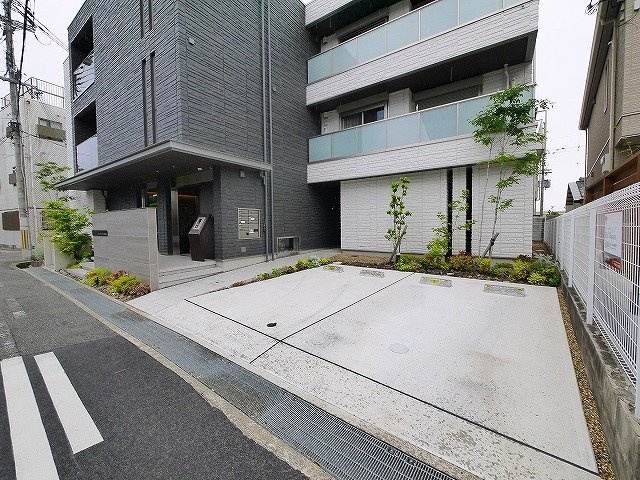 シャーメゾンレジデンス学園北の駐車場|駐車場です