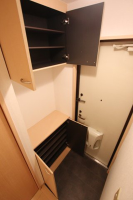 【その他】 | 新ハイツウグイスB棟 | シューズボックス