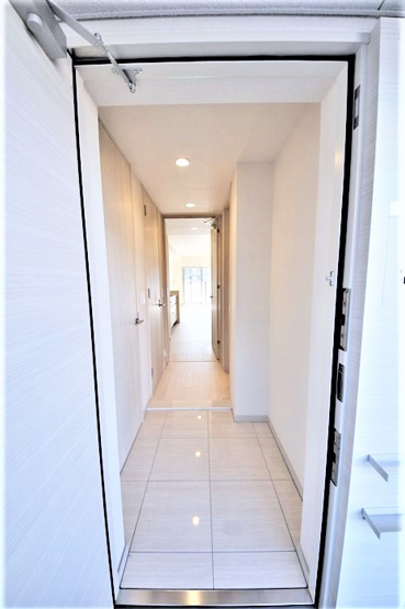 【玄関】 | OPUS RESIDENCE SHINSAIBASHI SOUTH