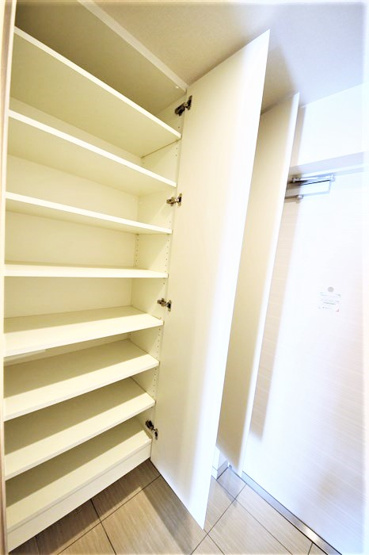 【収納】 | OPUS RESIDENCE SHINSAIBASHI SOUTH