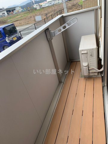 コンフォート・絆のバルコニー|お洗濯にも便利なバルコニー付き