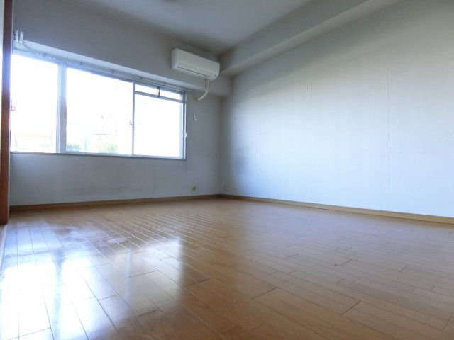 光明池アーバンライフの居間・リビング|同物件別部屋イメージ写真
