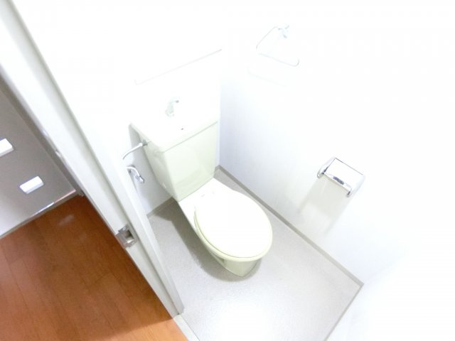 光明池アーバンライフのトイレ|同物件別部屋イメージ写真