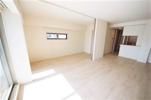 【洋室】 | OPUS RESIDENCE SHINSAIBASHI SOUTH