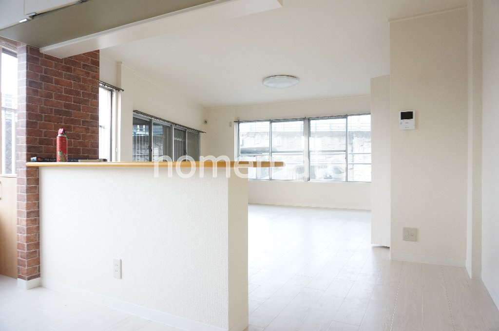 コーポリバーサイドの洋室