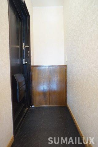 ユニヴァーサルハイツの玄関