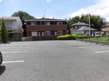 熊本市北区下硯川２丁目のアパートの駐車場