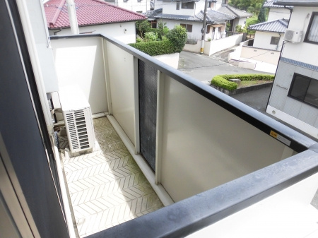 熊本市北区楡木２丁目のアパートのバルコニー