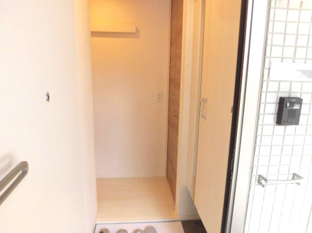 熊本市北区清水本町のアパートの玄関