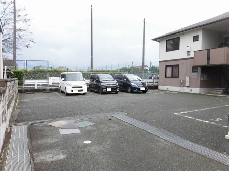 熊本市北区清水新地２丁目のアパートの駐車場