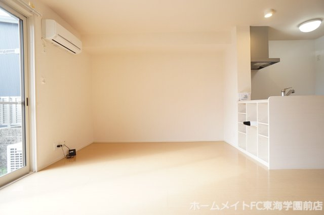 熊本市北区山室５丁目のアパートの居間・リビング
