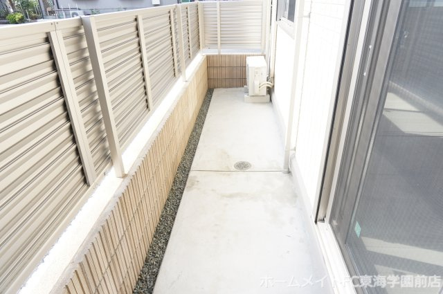 熊本市北区武蔵ケ丘９丁目のアパートのバルコニー
