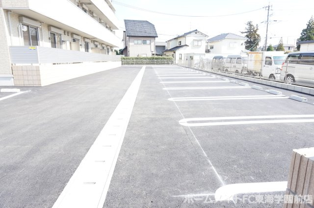熊本市北区武蔵ケ丘９丁目のアパートの駐車場