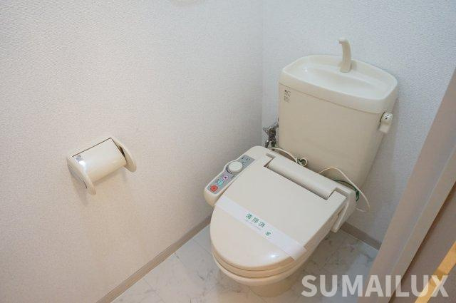 熊本市東区戸島西１丁目のアパートのトイレ