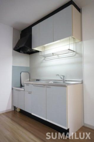 熊本市東区戸島西１丁目のアパートのキッチン