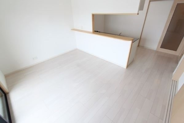 熊本市中央区新屋敷２丁目の賃貸マンションの居間・リビング