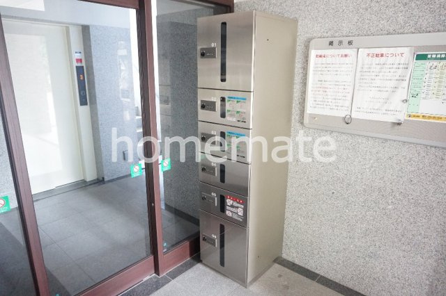 熊本市中央区新屋敷２丁目の賃貸マンションのエントランス