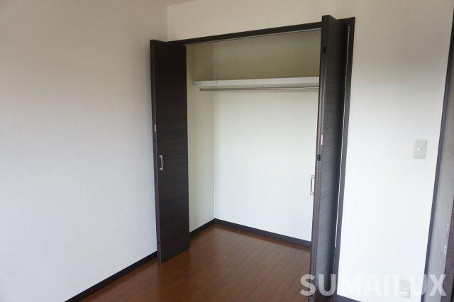 熊本市東区戸島西６丁目の賃貸マンションの収納