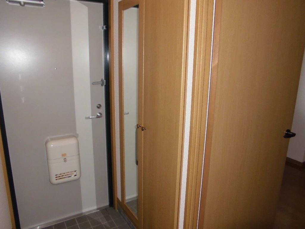 ベルメゾン長嶺の玄関