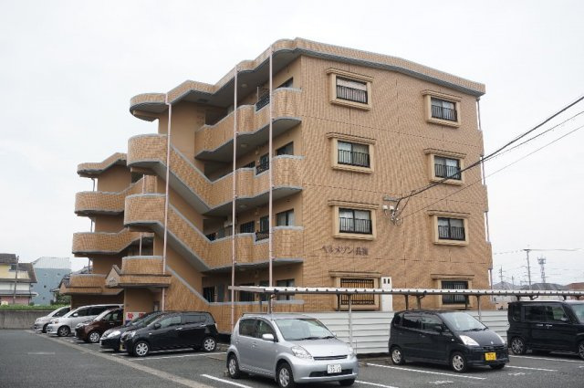 ベルメゾン長嶺の外観