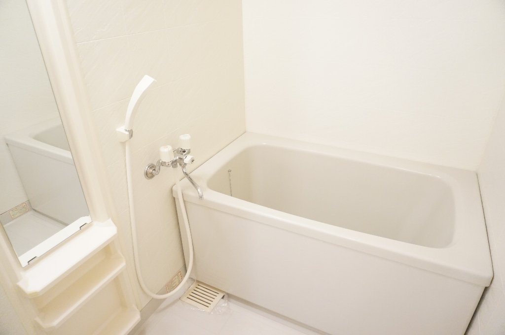 ベルメゾン長嶺の浴室