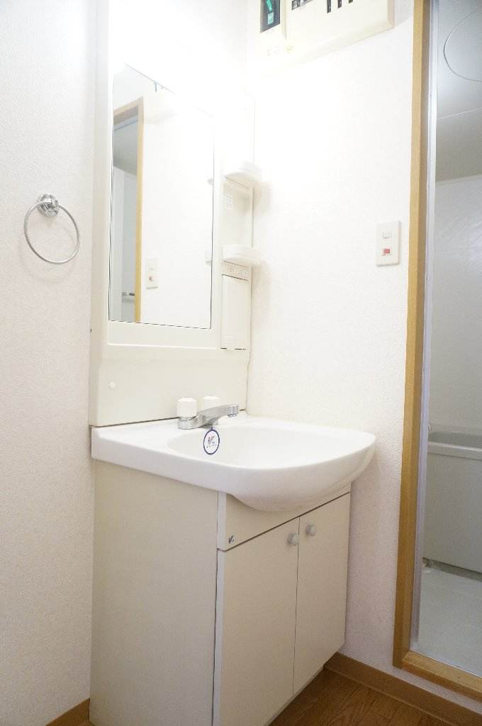 ベルメゾン長嶺の独立洗面台