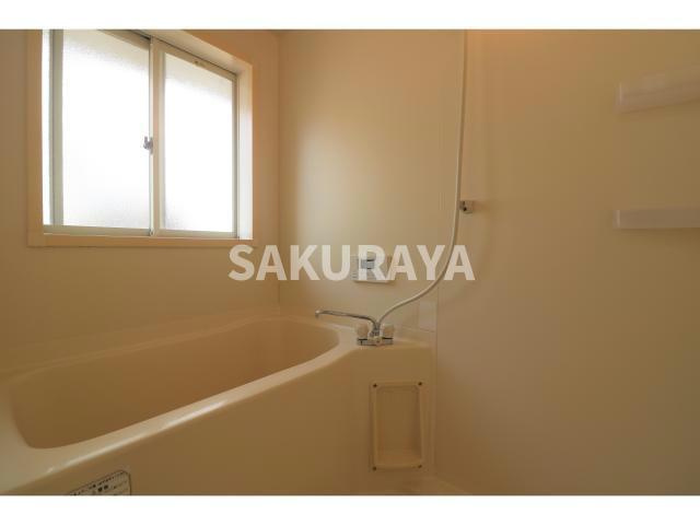 根岸方貸家Aの浴室|現況と異なる場合がございます。