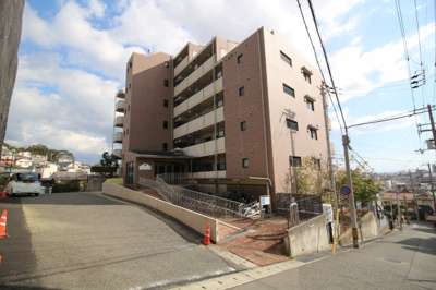 【外観】 | ガーデンコート楠ヶ丘 