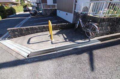 【その他共用部分】 | ハイツ鴨谷台 | 駐輪場