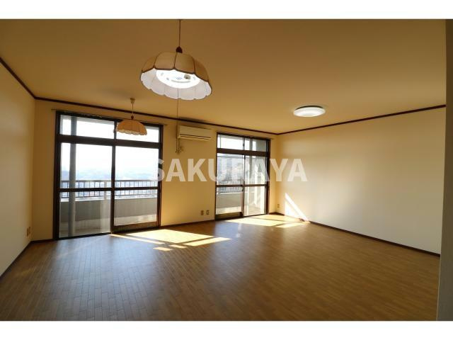 ニュートン・ヴィレッジの居間・リビング|2018年撮影。現況と異なる場合がございます。