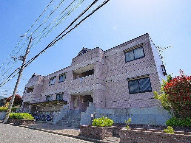 グッドヒルズ桜が丘の外観|しっかりした外観ですよ。