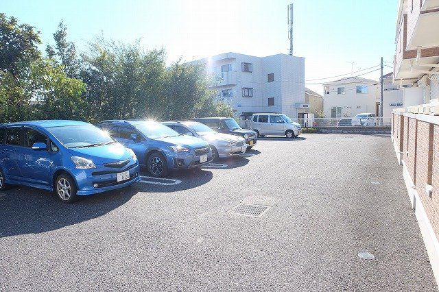 セイバリーⅡの駐車場