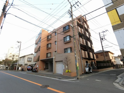 【外観】 | コスモ本牧三溪園 | JR・私鉄各線「横浜」駅バス39分、JR横須賀線「保土ヶ谷」駅バス50分
JR根岸線「石川町」駅バス17分「本牧大里町」バス停徒歩1分。