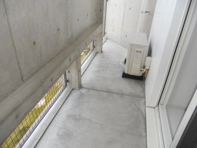 モノコモド御前Ｂ棟のバルコニー