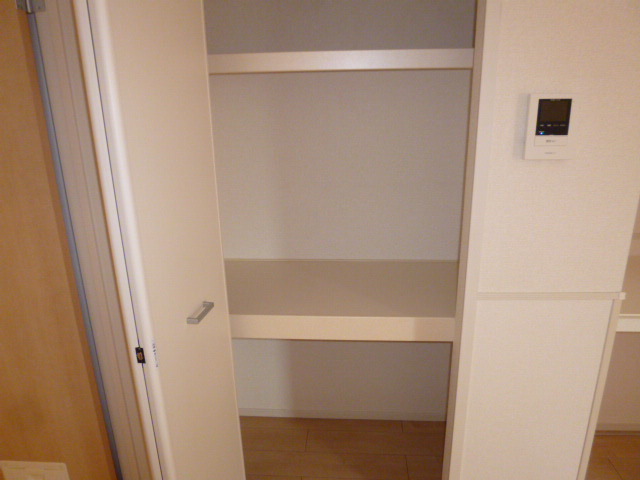 ディリジェント　サユリＢの居間・リビング