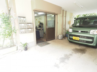 【エントランス】 | プラス1USHIO | エントランスです