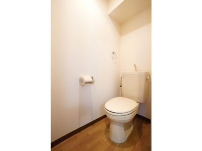 【トイレ】 | トーケン設計戸畑駅前Ⅱ | ゆったりとした空間のトイレです