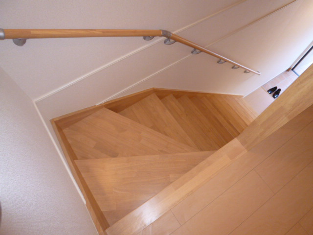 スターオアシスの内装|階段