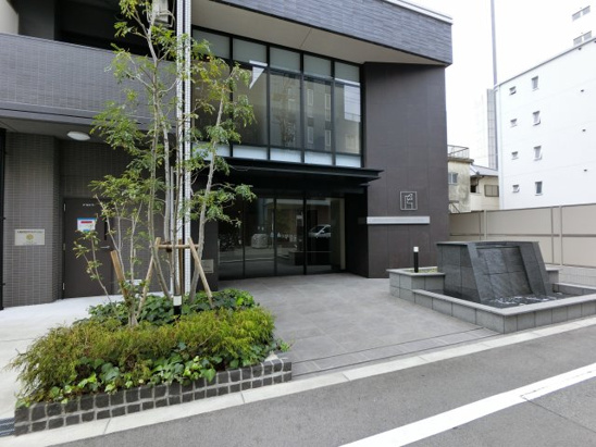 【エントランス】