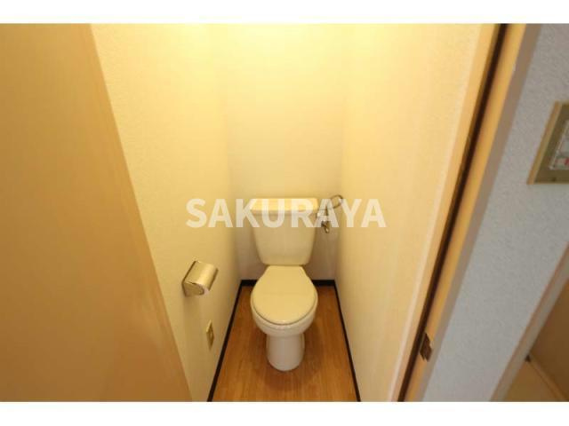 ホワイトハイツ鹿島台のトイレ|現況と異なる場合がございます。