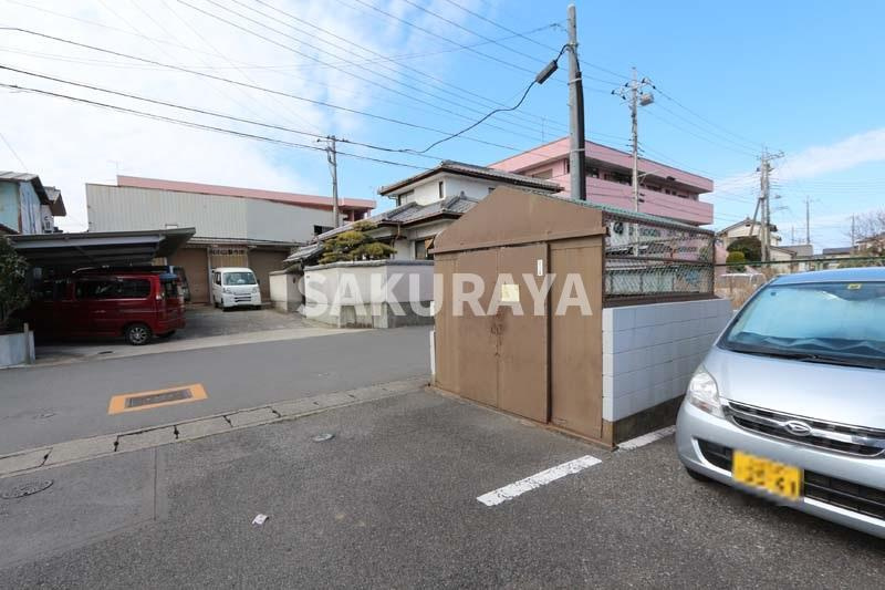 ホワイトハイツ鹿島台のその他|敷地内ゴミステーション