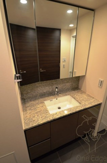 【独立洗面台】 | ザ・セントラルマークタワー