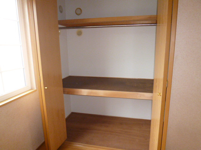 ニューコーポ小松Ａの収納