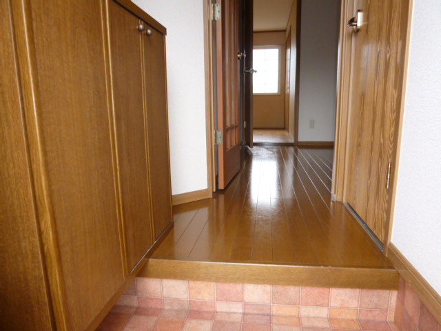 ニューコーポ小松Ａの玄関