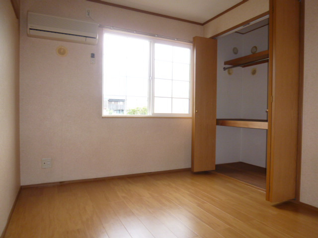 ニューコーポ小松Ａの寝室