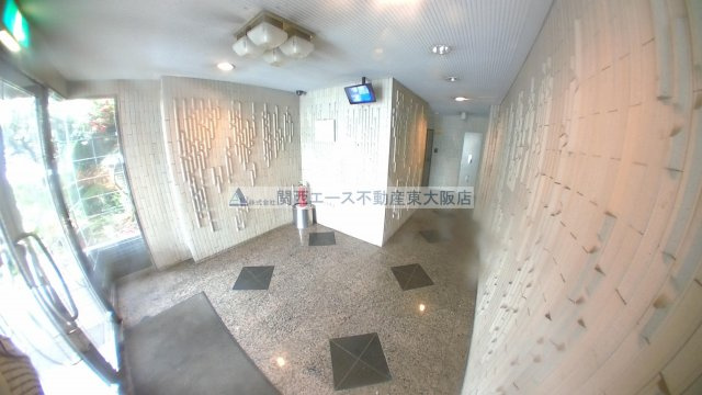 【ロビー】 | サンハイツ高井田